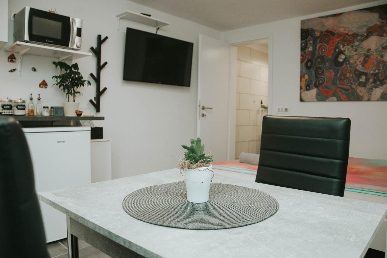 Studio Pod Hrusko Кобарид Экстерьер фото